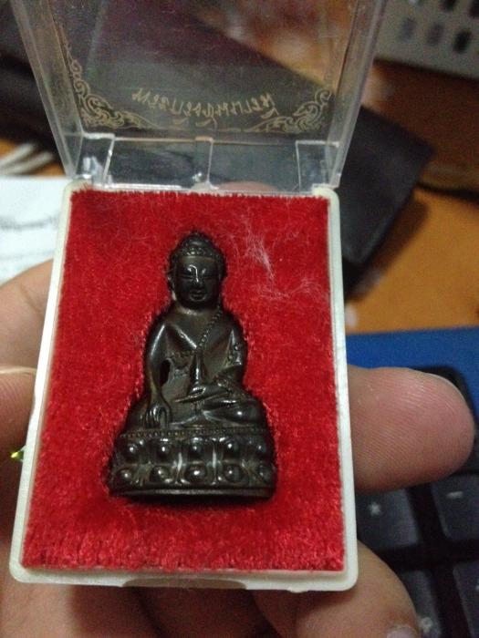 พระกริ่งชินบารมี เนื้อนวโลหะก้นเงิน หลวงพ่อเกษม วั พระกริ่งชินบารมี เนื้อนวโลหะก้นเงิน หลวงพ่อเกษม วั