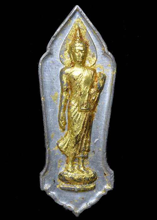  พระ 25 พุทธศตวรรษ พ.ศ. 2500 เนื้อชิน ปิดทององค์พระเก่าๆ(พร้