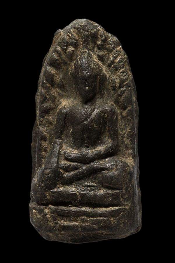 พระรอด / กรุต้นลำใย