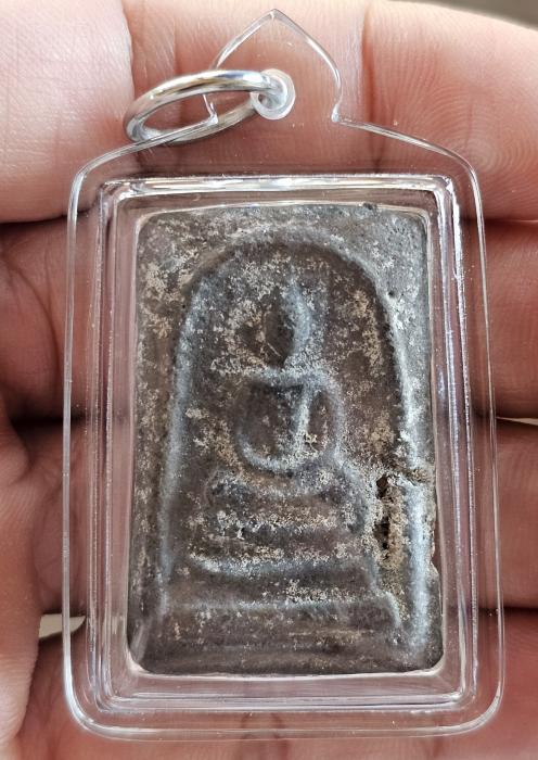 พระสมเด็จตัดรุ้ง​ ปี 2549  อาจารย์เบส เมืองฝาง  