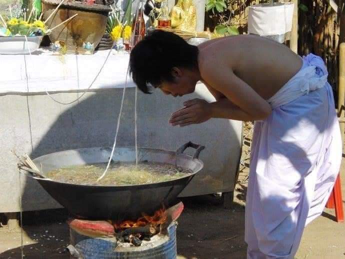 นางตัณหาเนื้อผงพราย อาจารย์เบส​ เมืองฝาง 