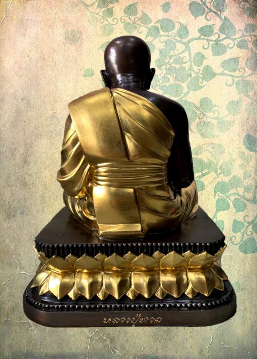 พระบูชาหลวงปู่ทวด คณะแพทย์ มหาลัยศรีนครินทร์ จัดสร้าง