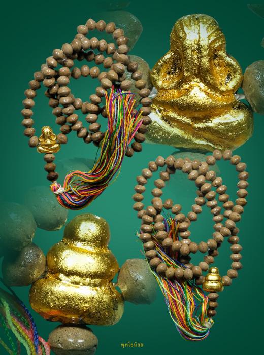 สร้อยประคำพวงมณี ผง 350 คณาจารย์ หลวงปุ่หมุน ฐิตสีโล + พระปิ