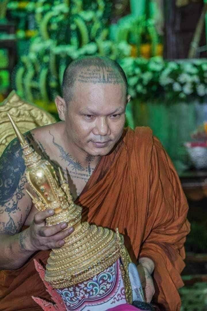 ขุนแผนเคลือบ ครูบากร วัดดอยคีรี