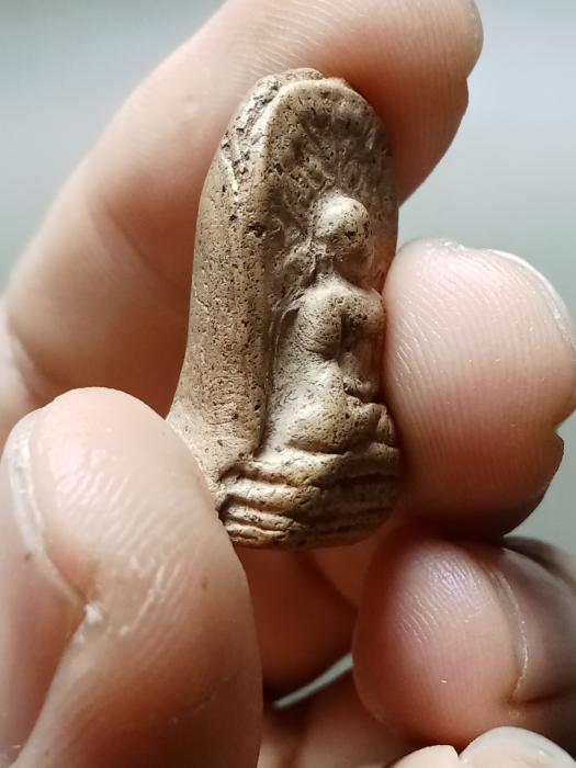 พระคงกรุเก่า ฟอร์มเต็ม